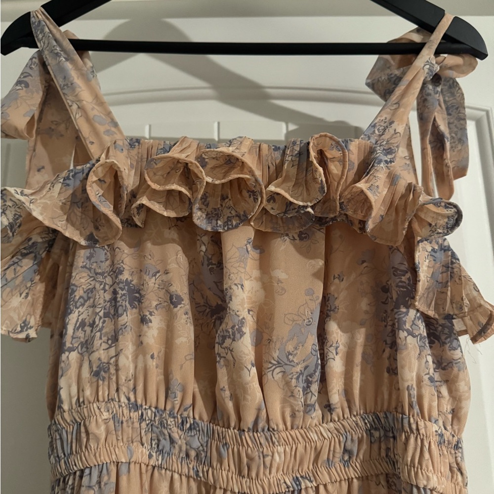 Floral Ruffle Dress - Picture 2 of 6